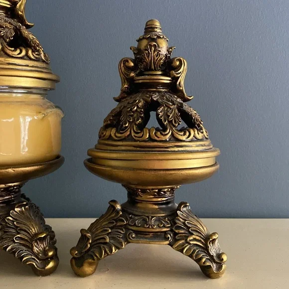 Candle holder with top cover - Picture 3 of 7